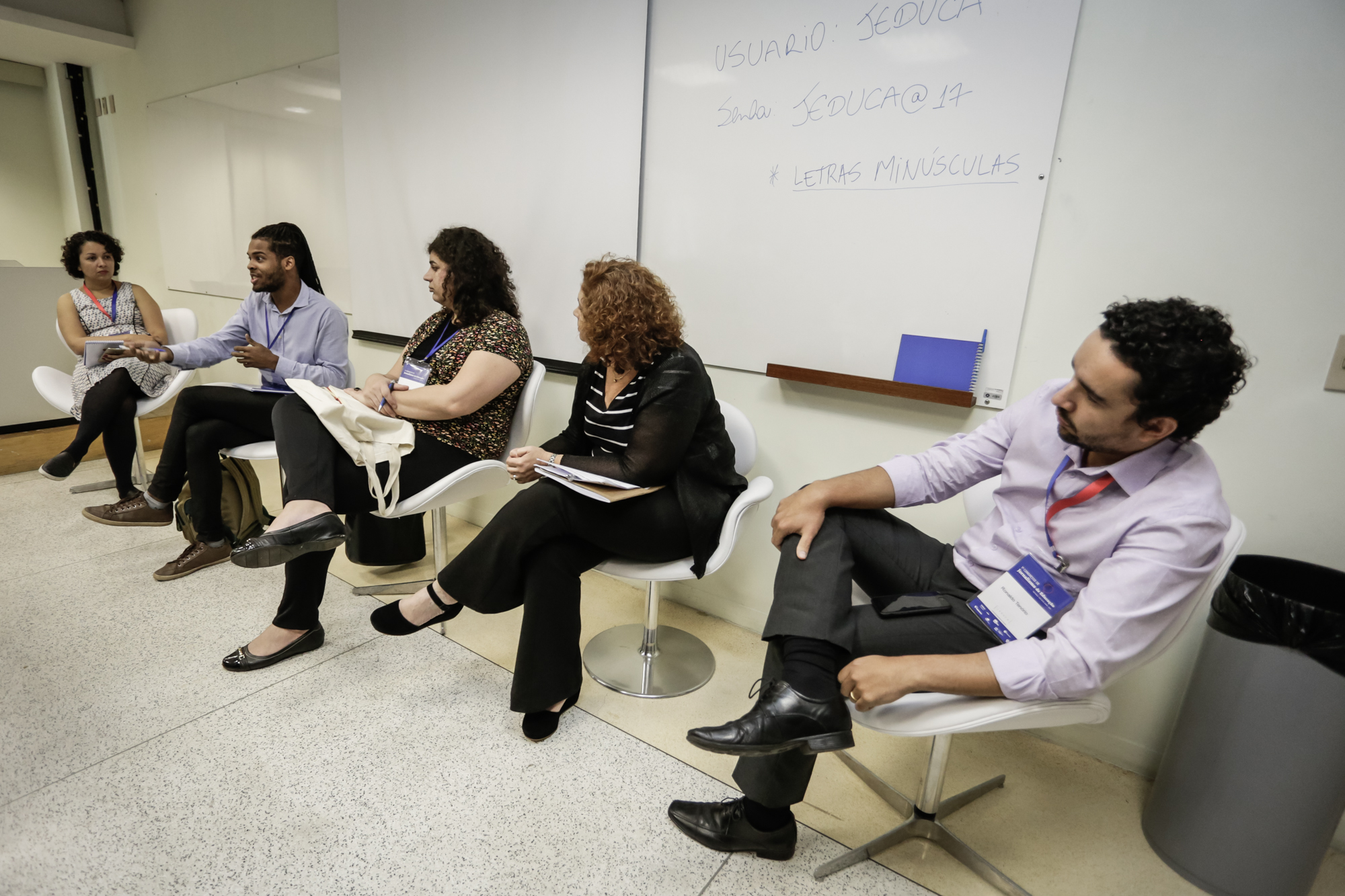 Convidados debatem sobre cobertura de educação durante Congresso. (Crédito: Alice Vergueiro/Jeduca)