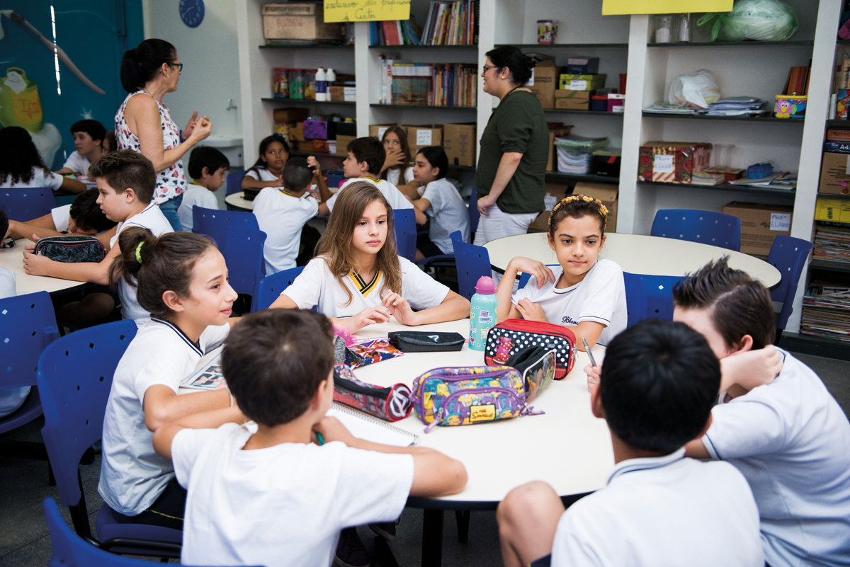 Coordenador pedagógico deve auxiliar professores a melhorar aprendizagem dos alunos