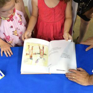 alunos livros escolas