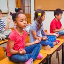 yoga-meditacao-escola