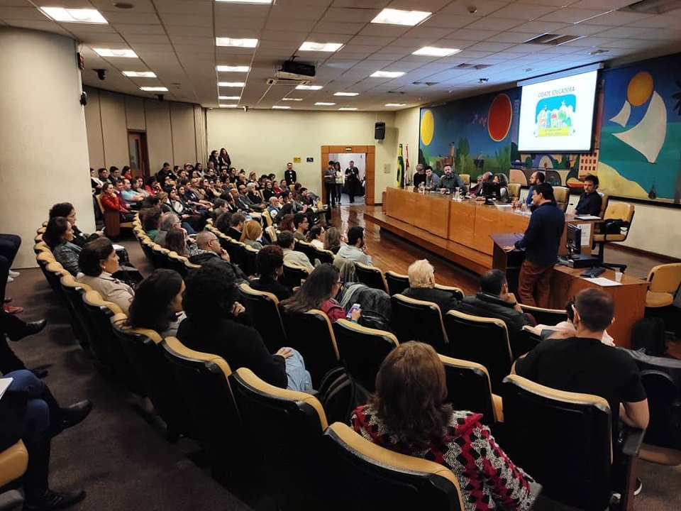 Bancada da Educação escola